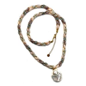 collier nacré perlé